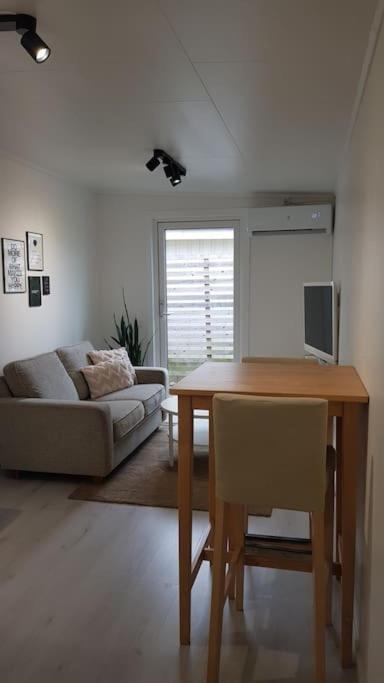 Lgh Lillemor, Naera Havet, Staden Och Naturen Strömstad Exteriör bild